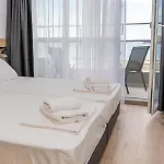Aparthotel Primorsko 4* פרימורסקו