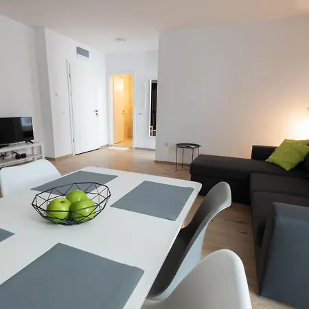 Apartamento Aparthotel Primorsko 2*